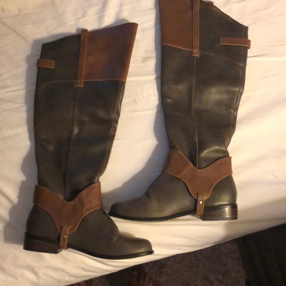 Brown boots